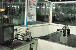 Natural vibration frequency testing instrument