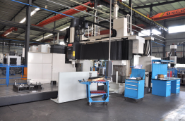 Toshiba 5 - axis machining center